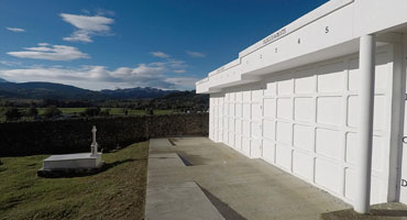 Ampliacin del cementerio de Hoznayo (Entrambasaguas)